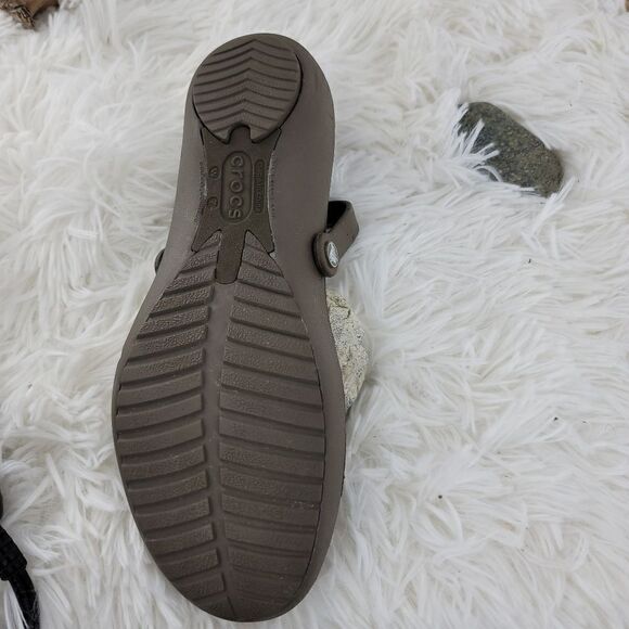 CrocsâAliceâbrownâflats - Picture 2 of 8